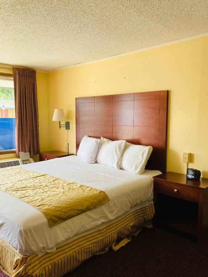 River Side Inn Ню Порт Ричи Екстериор снимка